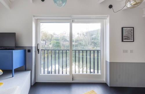 Bath Maison | Petite maison d'architecte côté canal