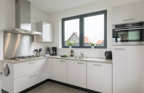 Ossenzijl Villa | Luxueuse villa sur l'eau avec deux salles de bains