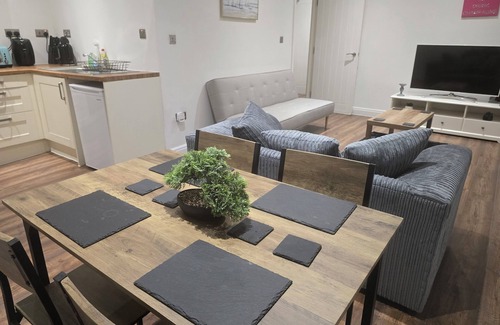 Burnley Appartement | Canalside Period Conversion