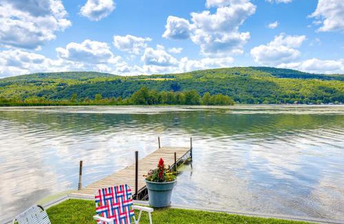 Middlesex Maison | Canandaigua Lakefront Gem with Dock and Boat Slip