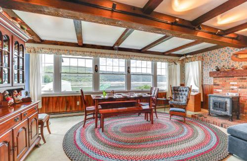 Middlesex Maison | Canandaigua Lakefront Gem with Dock and Boat Slip