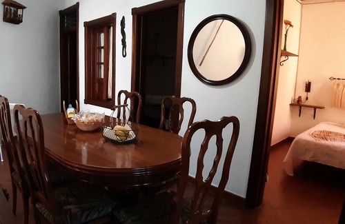 Los Realejos Cottage | Maison canarienne, vue sur la mer, jacuzzi et piscine