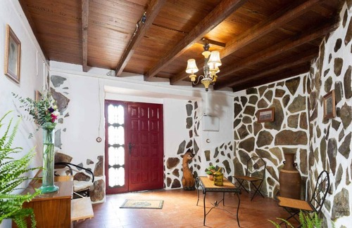 Los Realejos Cottage | Maison canarienne, vue sur la mer, jacuzzi et piscine