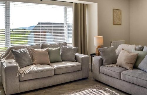 Newbridge Maison | Canda