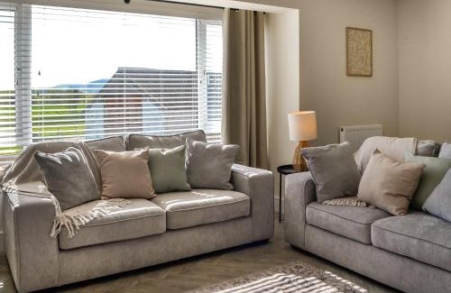 Newbridge Maison | Canda