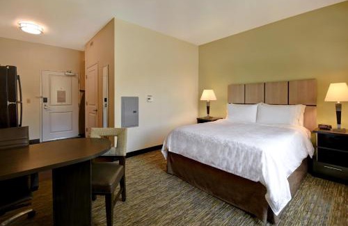 Barton Hôtel | Candlewood Suites St Clairsville Wheeling Area by IHG