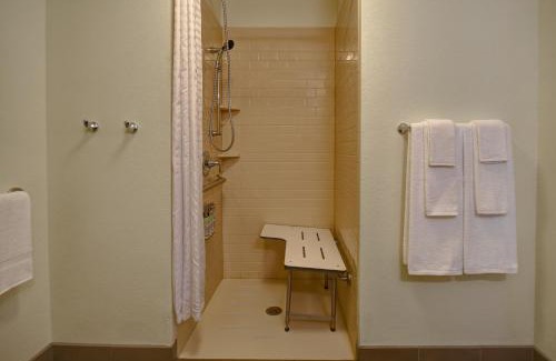 Barton Hôtel | Candlewood Suites St Clairsville Wheeling Area by IHG