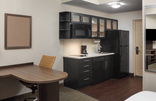 Carter Lake Hôtel | Candlewood Suites Omaha Airport by IHG