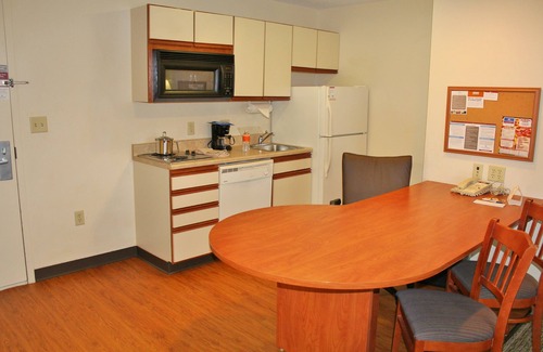 North Syracuse Hôtel | Candlewood Suites - Syracuse Airport by IHG