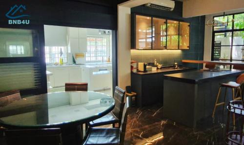 Taman Islands Glades Appartement | Cangkat Delima Gathering House by BNB4U