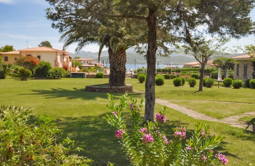 Cannigione Appartement | Cannigione - Villa a stone's throw from the beach