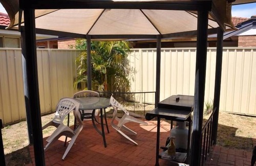 Cannington Maison | Cannington Home Accommodation Maison 2 (4 chambres et 2 salles de bain)