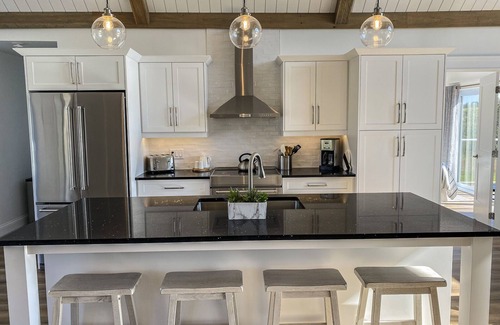 French River Maison | Cannon Creek - NEW spacious waterfront property with hot-tub.