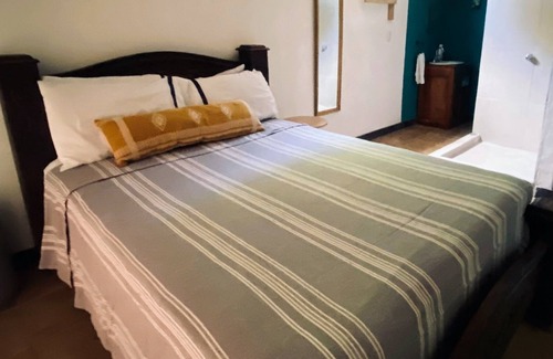 Cabuya Appartement | Canopy Haven: 1BR, Self-Check-in, Jungle Views, Balconies