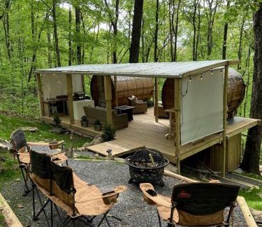 Lupton City Maison | Canopy Treehouse - Glamp Design with Amazing Views, Wildwood, GA