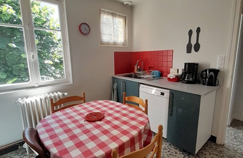 Le Vigean Maison | Cantalian House