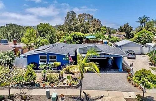 Bay Ho Maison | Canyon View 2BR Near Beach Balcony Retreat w Parking