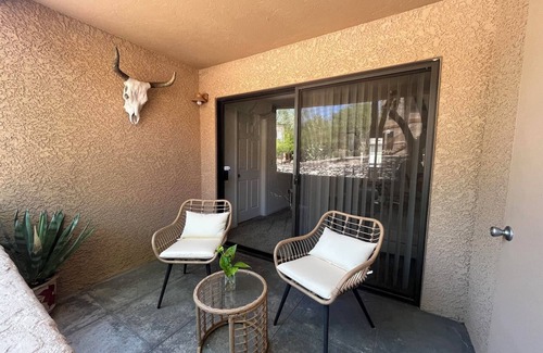 Quail Canyon Copropriété | Canyon Villas Condo 2BR, 2BTH,Gym, Pool & Hot tub
