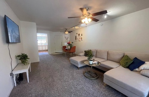 Quail Canyon Copropriété | Canyon Villas Condo 2BR, 2BTH,Gym, Pool & Hot tub