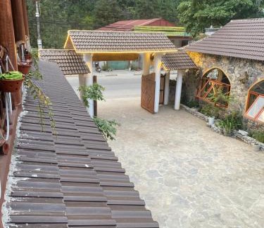 Meo Vac Cabine | Cao nguyên đá homestay mèo vạc