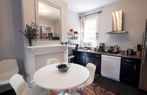 Stanton Park Lit Et Petit-Déjeuner | Cap Hill Penthouse Apartment, a tout, parking gratuit, blocs au Capitole