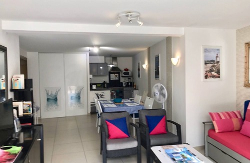 Sanary-sur-Mer Appartement | CAP SUD ****. Accès PMR. Terrasse. JARDIN. Parking. Tout à pied