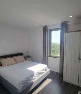 Ishem Appartement | Cape of Rodon Sunset Duplex