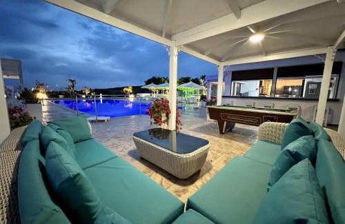 Cape Greko Maison | Cape Serenity Mansion
