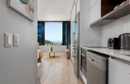 Flora Park Appartement | Cape Town Skyline from 16 on Bree Apartment| Views