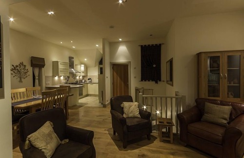 Kenmore Cottage | Mains of Taymouth, Kenmore ~ 4 * Capercaillie - dort 6 personnes dans 3 chambres