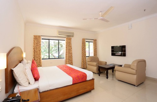 Kollam Hôtel | Capital O 19742 Hotel Dona Castle