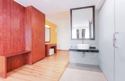 Tanjong Bidara Hôtel | Capital O 91154 Oyo Super Cowboy Hotel Melaka