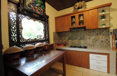 Mekar Bhuwana Hôtel | Capital O 94011 Binhari Guest House