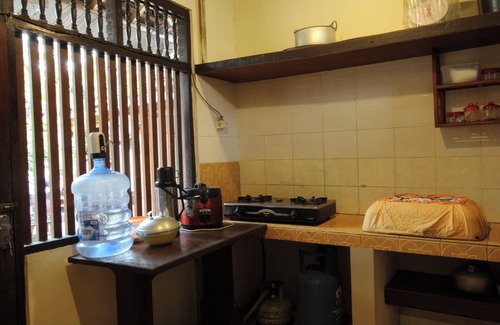 Mekar Bhuwana Hôtel | Capital O 94011 Binhari Guest House