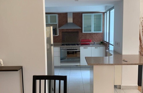 El Yaqui Copropriété | 1004 - Cozy Modern 2 BR Condo w/Sunny terrace + Parking