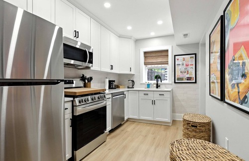 Capitol Hill Appartement | Capitol Hill Retreat Modern 2BR - Private Patio