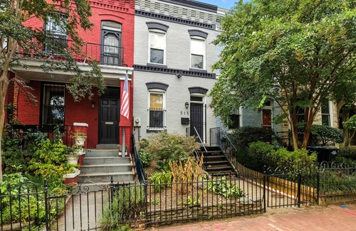 Capitol Hill Appartement | Capitol Hill Retreat Modern 2BR - Private Patio