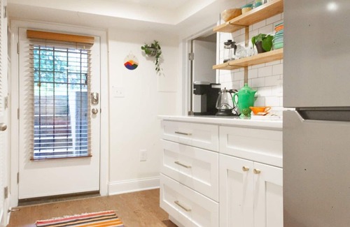 Southeast Appartement | Capitol Hill Studio - Sub // Walkscore // W/D