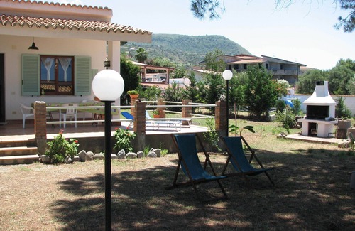 Santa Maria Maison | Capo Vaticano: Maison / villa avec grand jardin, à 300 mètres de la mer