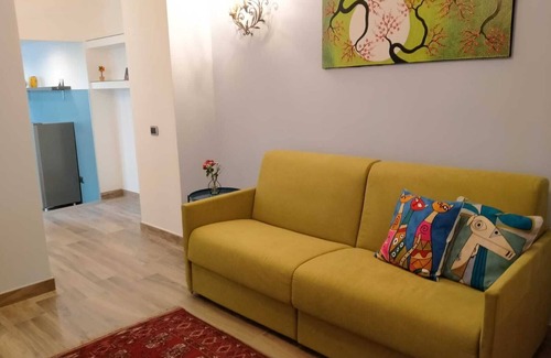 Pozzuoli Appartement | Cappucci Garden House, nice apartment with little garden few steps from seafront