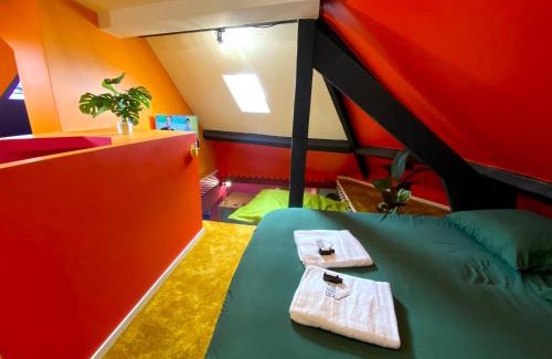 Crespin Appartement | Capsule Family - Sauna - Jacuzzi - Projecteur - Billard - Nintendo Switch 2 - Filet suspendu