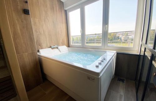 Valenciennes Appartement | Capsule Gaming balnéo & billard & babyfoot & sauna 2 chambres