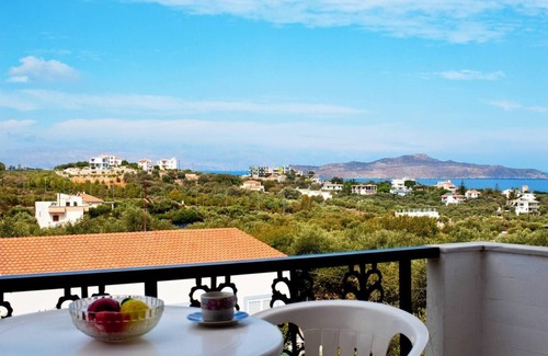 Galatas Appartement | Captain Michalis apartment 7 , Irinis 80, Galatas Chania Crete