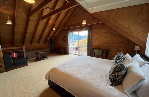 Tawonga South Chalet De Ski | Captain Moonlight Cottage