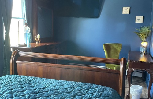 West Creek Lit Et Petit-Déjeuner | Captain's Quarters Private Studio w full bath West Creek LBI Tuckerton
