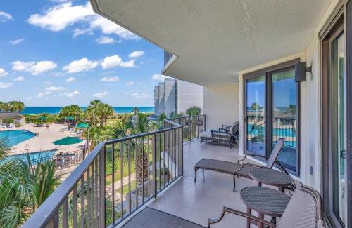 Litchfield by the Sea Maison | Captain's Quarters Upscale 3 Bedroom Condo