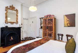 Williamstown Maison | Captains Retreat Apartments and Cottages