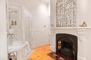 Williamstown Maison | Captains Retreat Apartments and Cottages