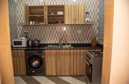 Bono East Region Appartement | Captivating 1-Bed Apartment in Tema, com 25