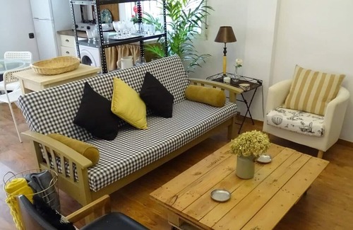 Pinos Genil Appartement | Captivating 1-Bed Apartment in Pinos Genil